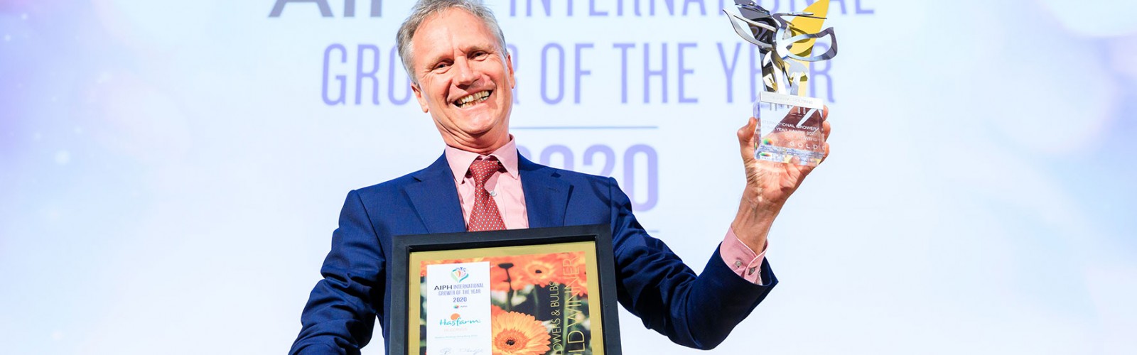 Hasfarm đạt Giải Vàng - Nhà Sản Xuất hoa cắt cành số một thế giới 2020