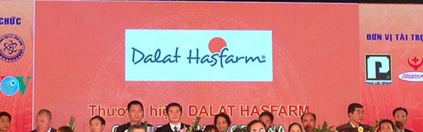 Dalat Hasfarm honored with the 2015 “100 sustainable brands in Vietnam