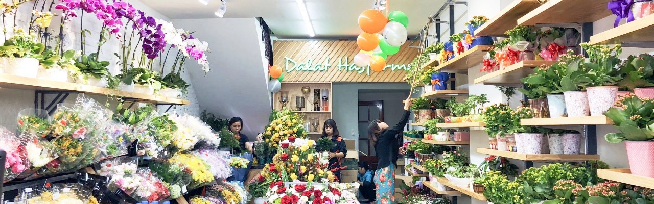 Dalat Hasfarm New look for Nguyen Chi Thanh shop in Hanoi