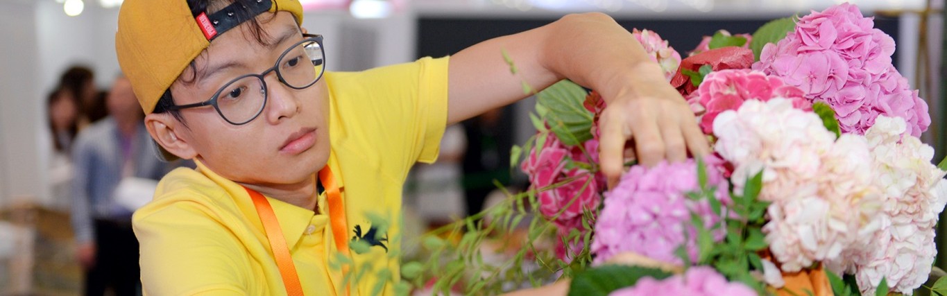 Dalat Hasfarm - Thương hiệu hoa yêu thích của Nhà vô địch cắm hoa Việt Nam 2019